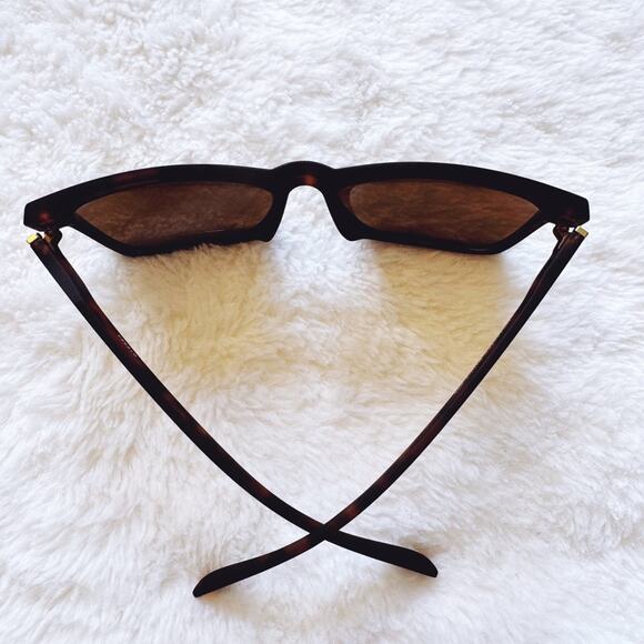 Ora Tortoise Brown Angular Frame Sunglasses - Picture 9 of 12